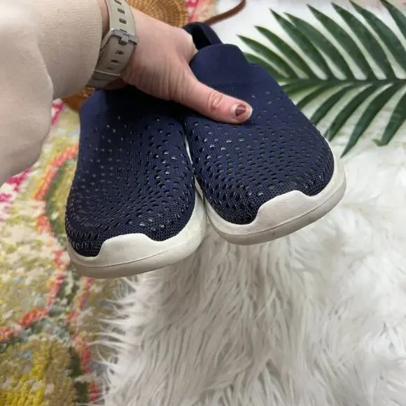 Clarks Navy Blue Lightweight Slip On Casual Knit Sneaker 9 - Picture 5 of 10